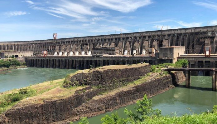 Itaipu Dam pic