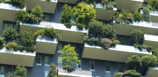 Leadership and policy action is key to decarbonising buildings, says new report